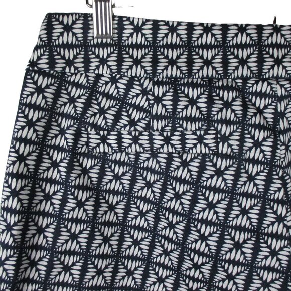 J. Crew 5" printed stretch graphic chino short size 8 - Picture 4 of 6